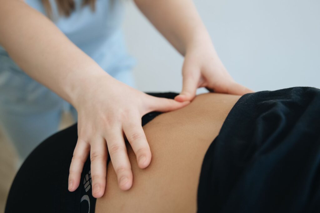 Massage im Rückenbereich